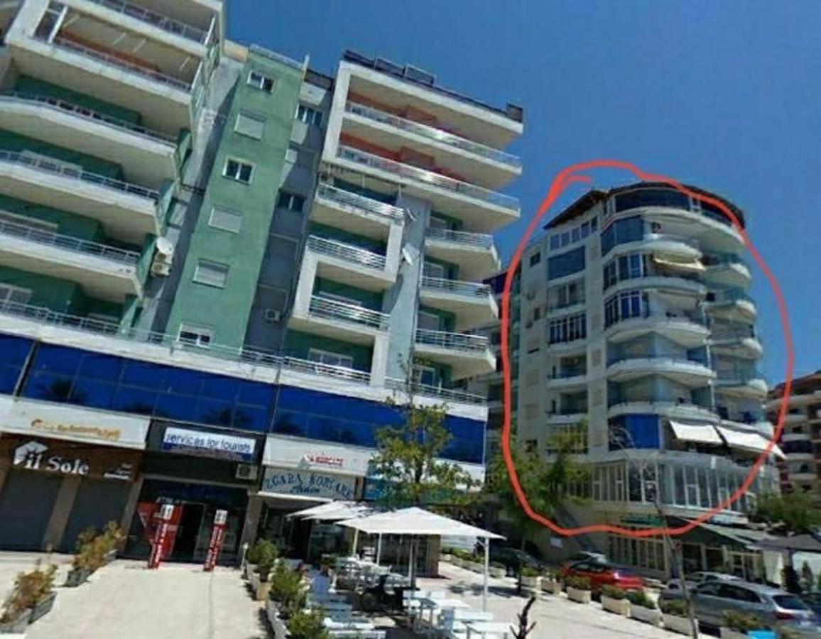 Vivi La Tua Vacanza Con L'Appartamento 1 Di Ervin! Enjoy Your Holiday With Ervin'S Apartment 1! Vlorë Eksteriør billede